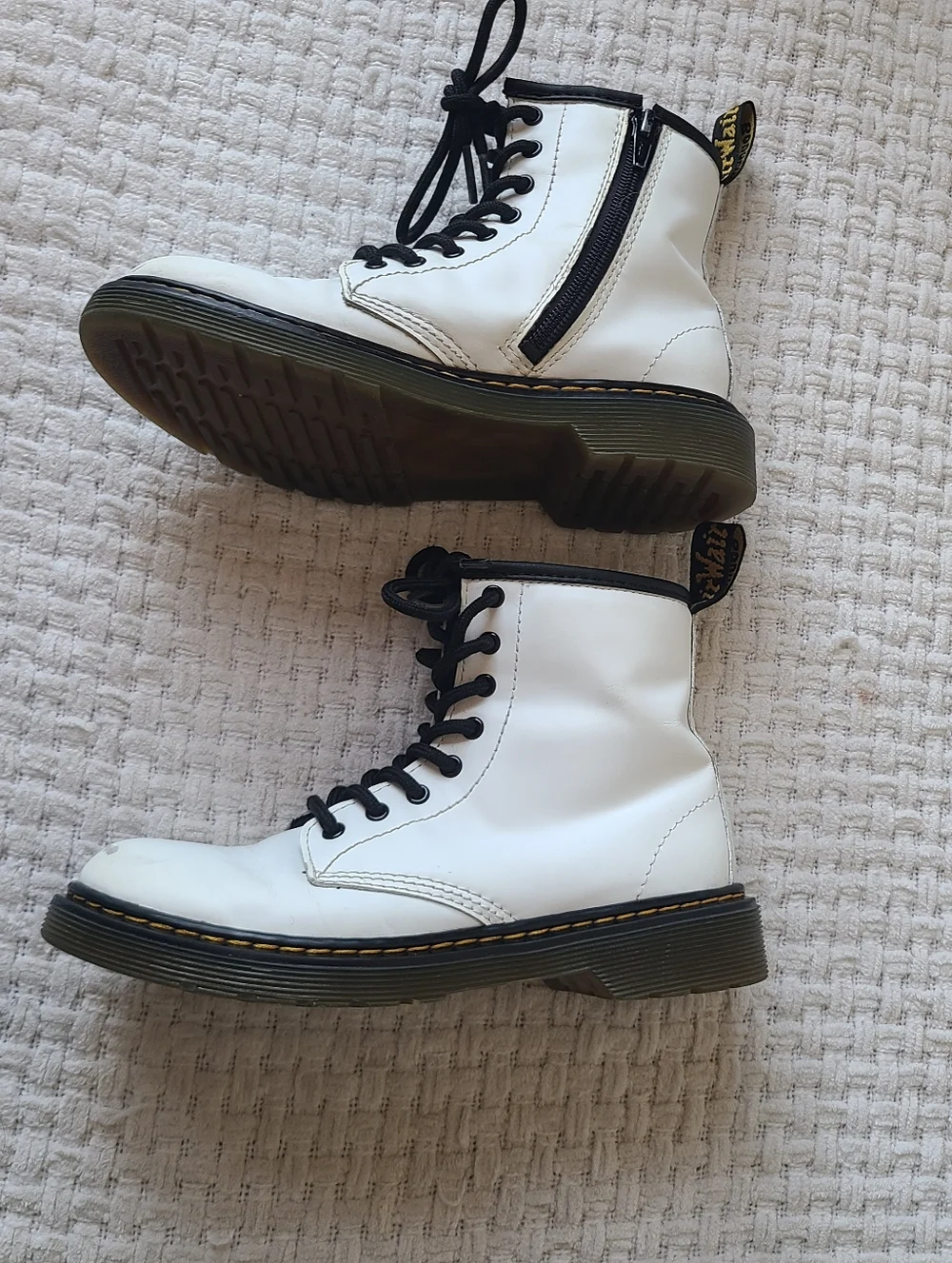 Dr. Marten White Leather Lace-Up Boots with Black Trim Size 2